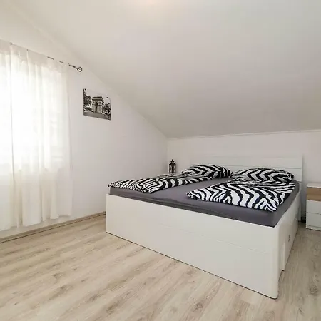 Apartment Jordanka *